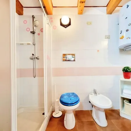 빌라 With Garden & Sea View