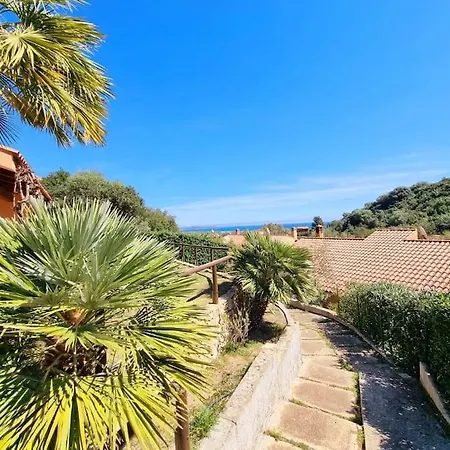 빌라 With Garden & Sea View